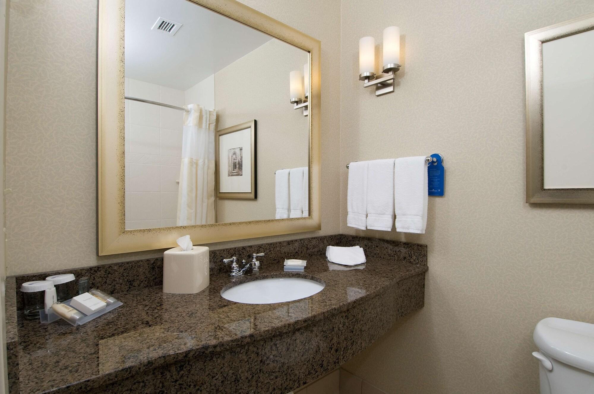 Hilton Garden Inn Mount Holly/Westampton Exterior foto